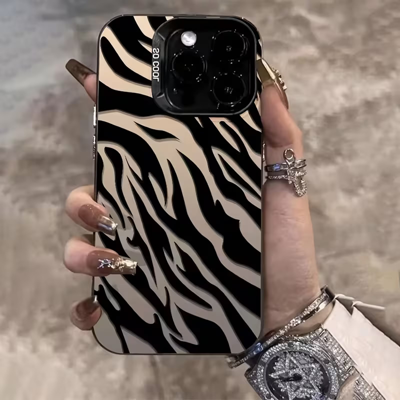 Zebra Desenli Siyah Gelişmiş I - Apple Iphone 15 incelemesi ve fiyatı